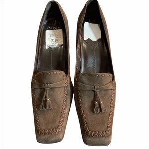 PAOLO BROWN SUEDE SQUARE TOE HEEL W/ TASSELS